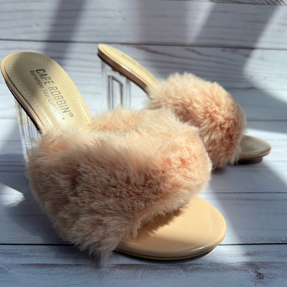Faux Fur Heeled Sandal Kurberry by Cape Robbin NWOB